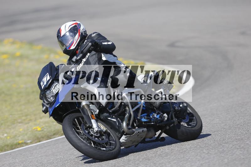 /06 08.04.2026 Cornu Master School ADR/Gruppe blau/47